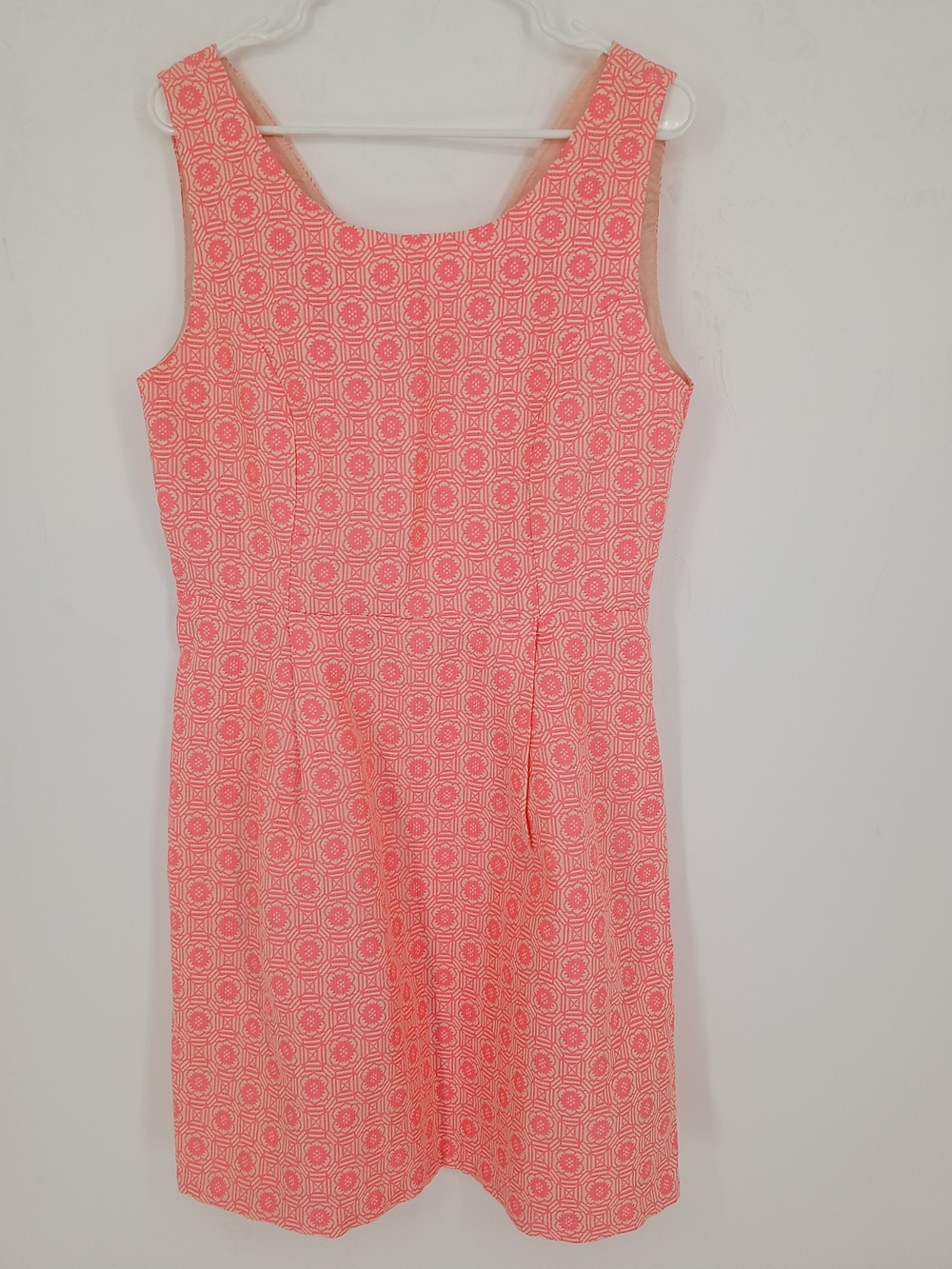 Minimum Coral Geometric Sleeveless Mini Dress